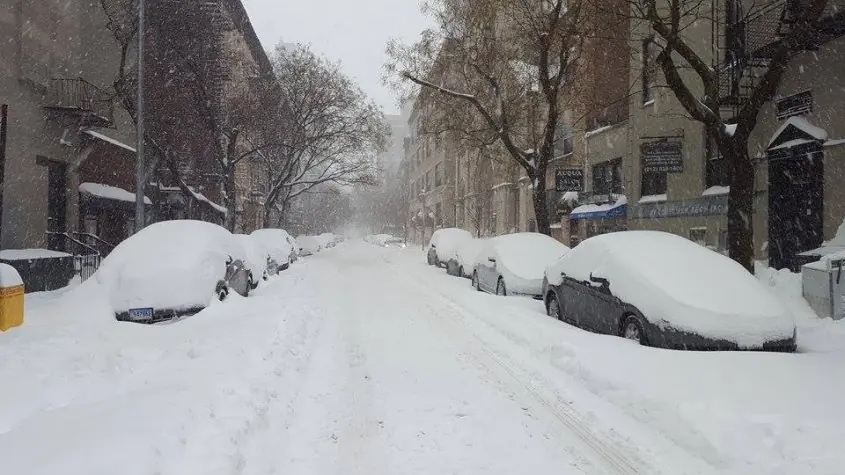 Uruguayos cuentan como se vivió la tormeta de nieve en NY