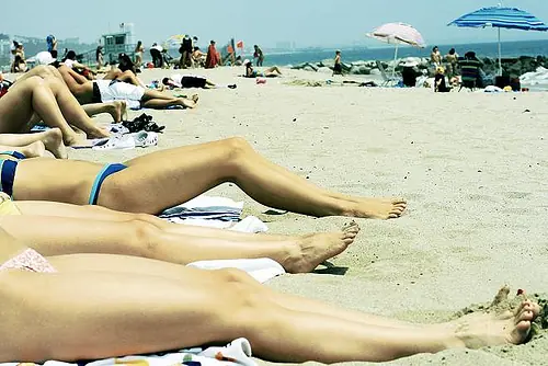 ¿Por qué es bien visto estar bronceado?
