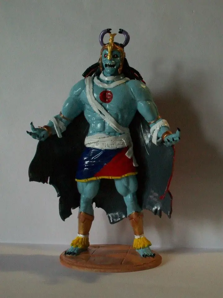 Mumm-ra en porcelana fria!