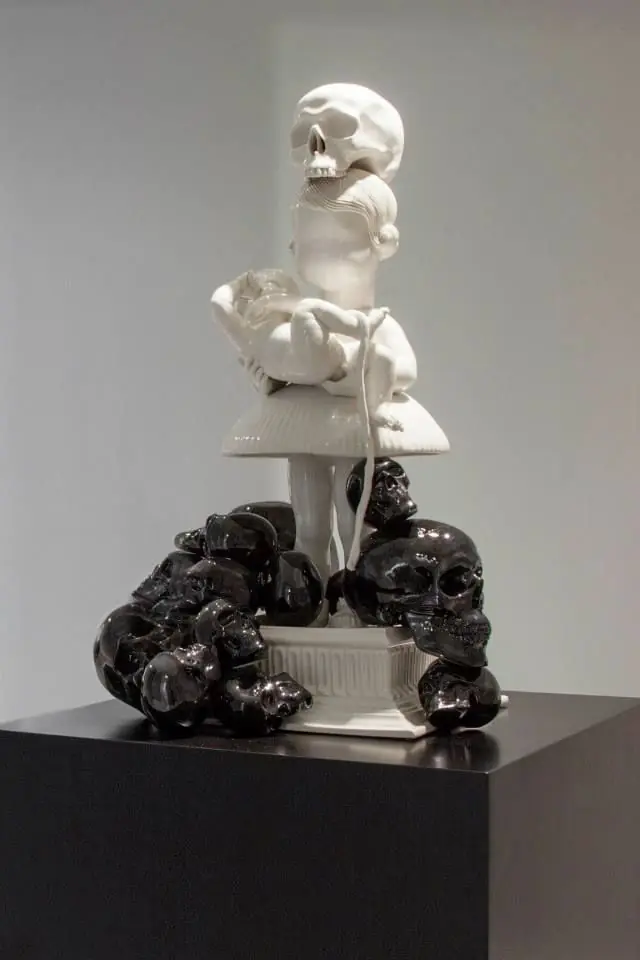 Las macabras figuras de porcelana de Maria Rubinke