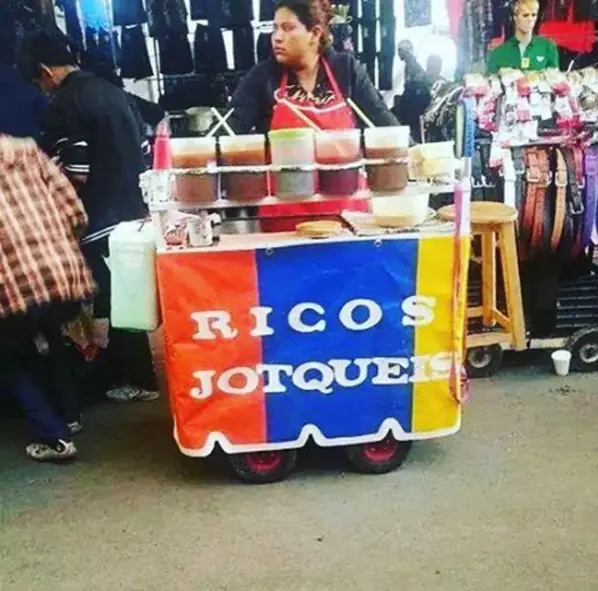 12 Personas sin pudor...