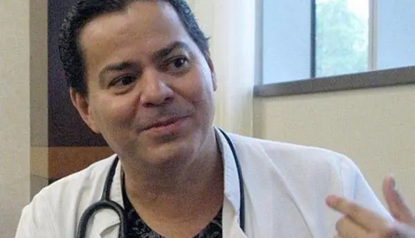 Conozca el perfil de Marquina, el médico de twitter