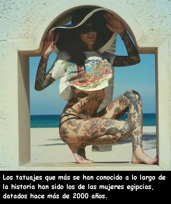 chicas con tatuajes