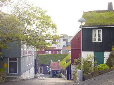 Casas con techo de césped.