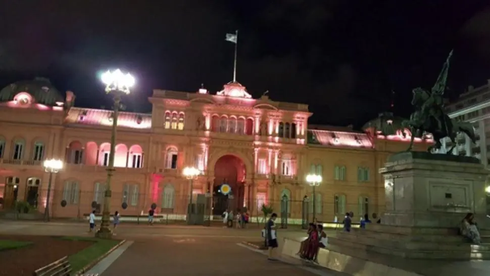 La casa rosada dejo de parecer la casa de barbie