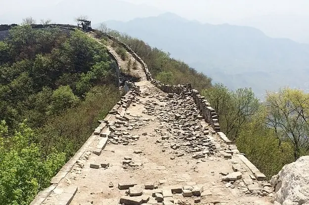 la muralla china se desvanece