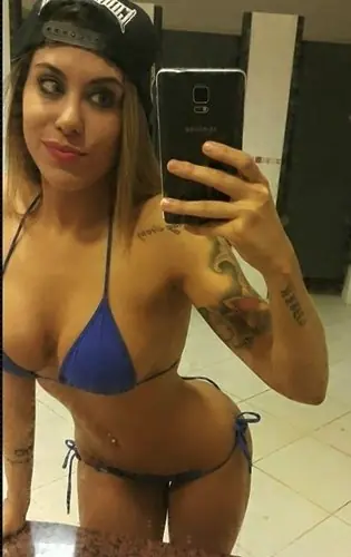 Conoce a la modelo paraguaya Maga Caballero! Le das?