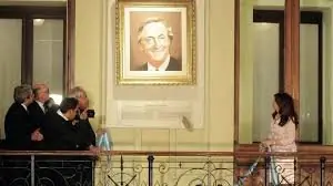 +5 por Macri! descolgo los cuadros de Chavez y Nestor