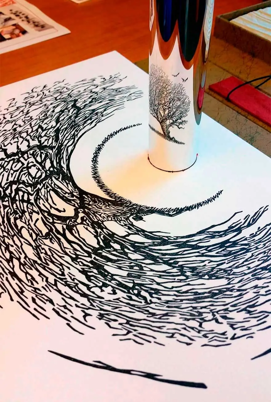18 obras de arte que sólo puedes ver reflejadas