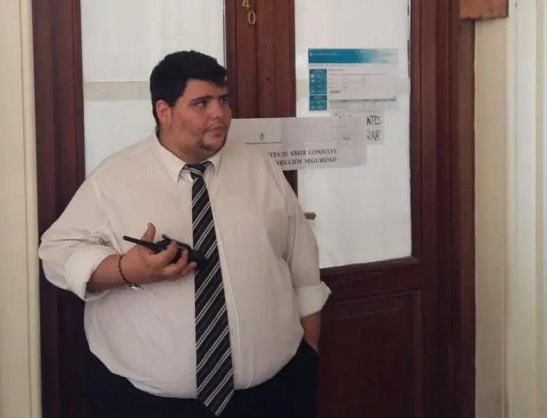 Duermen en el Despacho de Maximo k p impedir Desalojo
