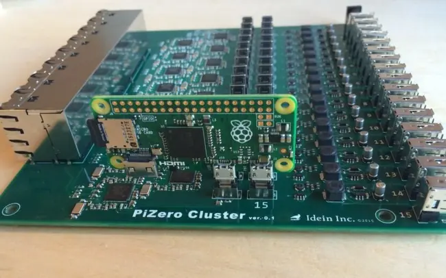 ¿Qué hacer con un clúster basado en las Raspberry Pi Zero?