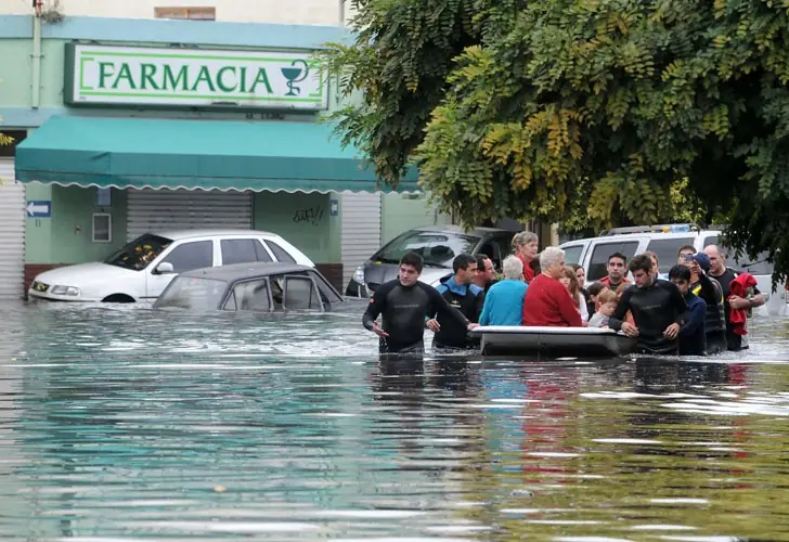 CFK un quiste en los testiculos.