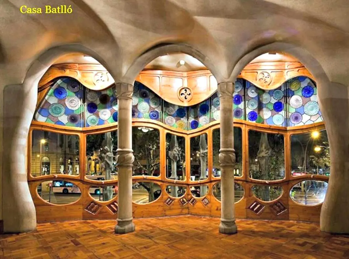 Gaudí sus obras.