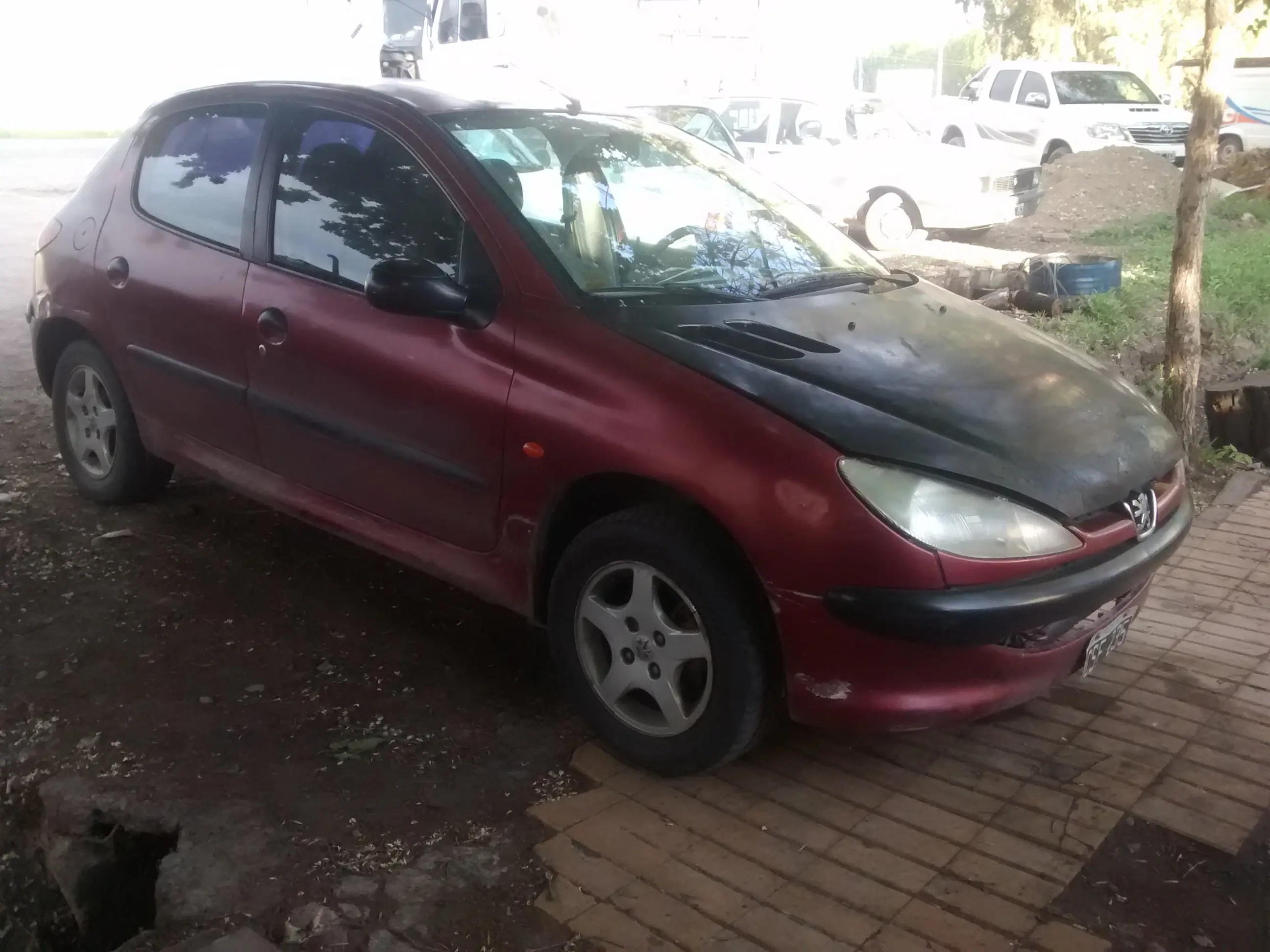 Mira papu como deje este Peugeot 206!