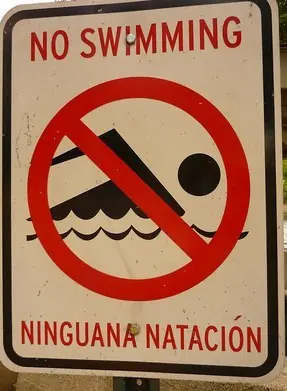 Los 20 carteles peor traducidos de la historia