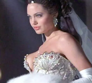 Angelina Jolie cumple 36 años