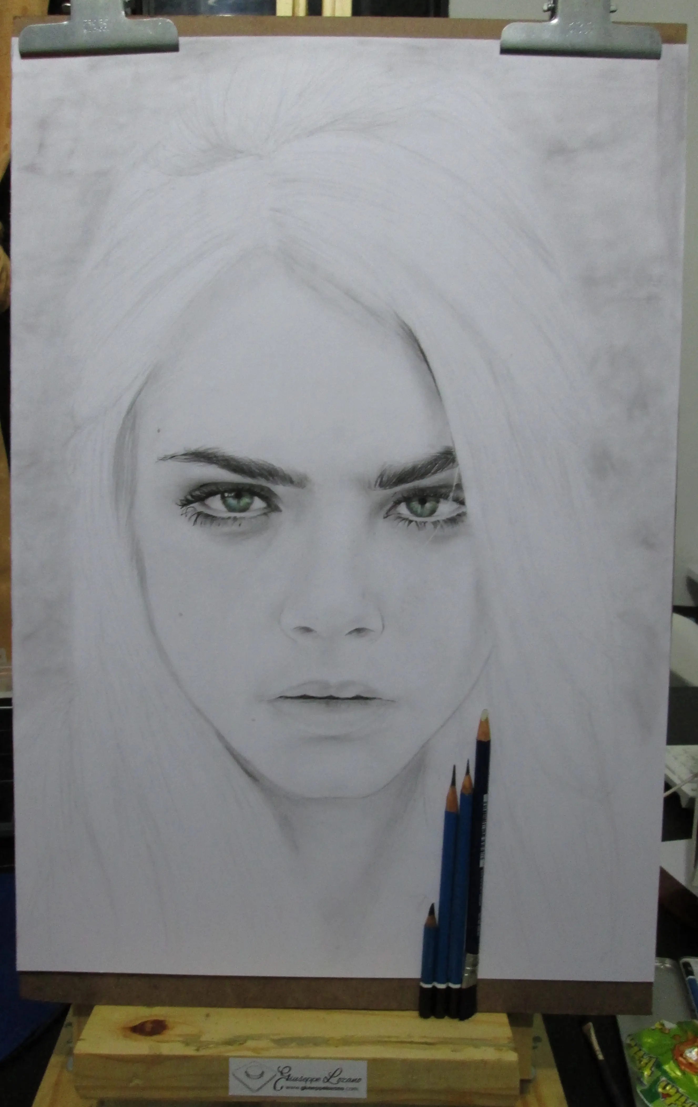dibujos de cara delevingne