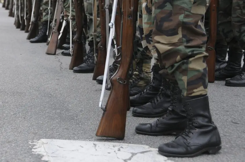 Policía alerta que narcos atacarán en busca de más armas