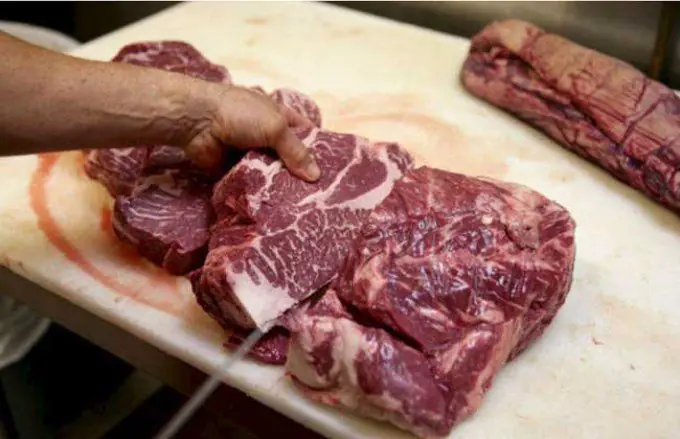 Alerta por bajo consumo de carne debido a los precios