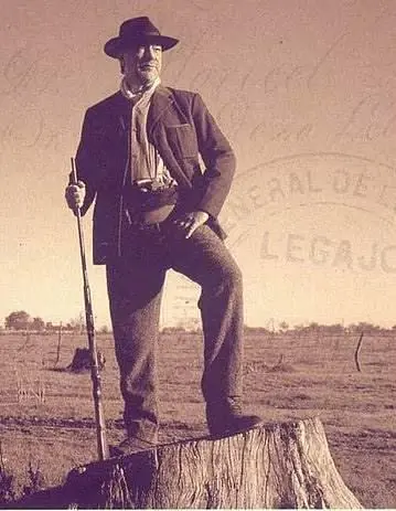Bandidos Rurales (Leon Gieco) Las Historias