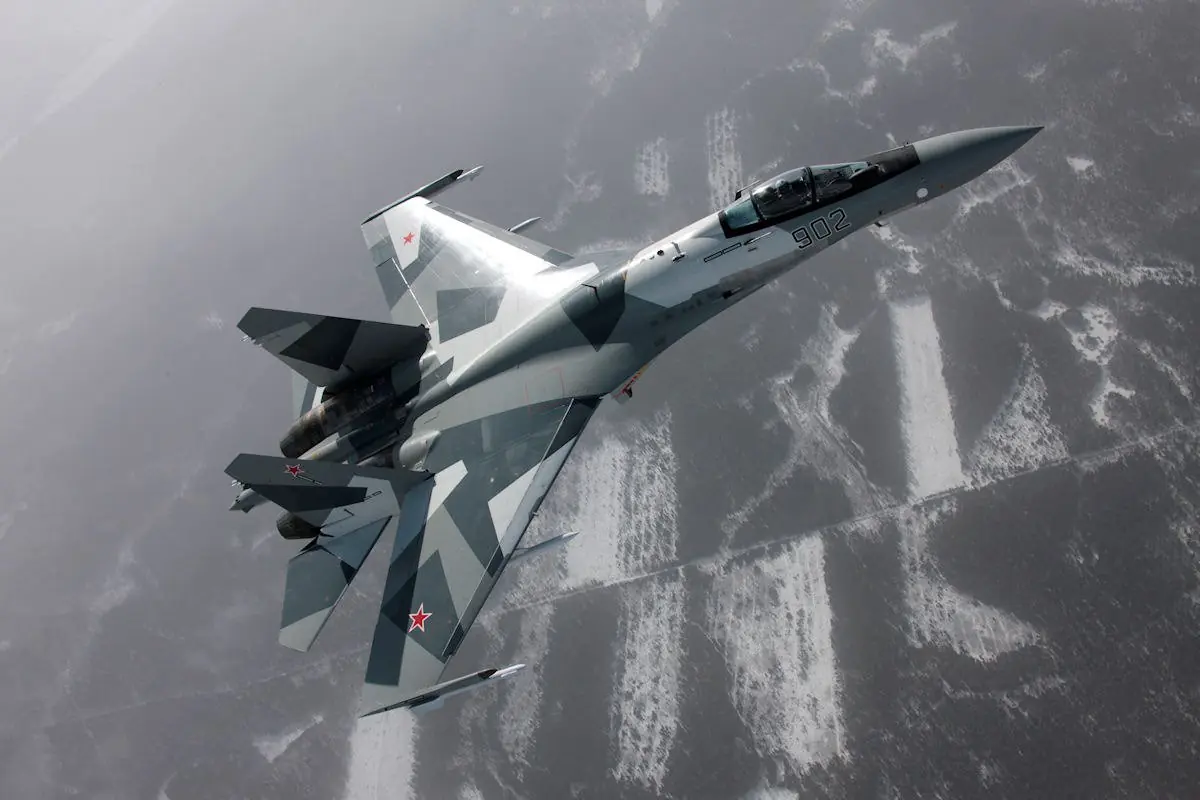 Rusia despliega en siria sus mejores aviones SU-35S