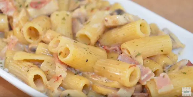 Receta del día: pasta integral con champiñones