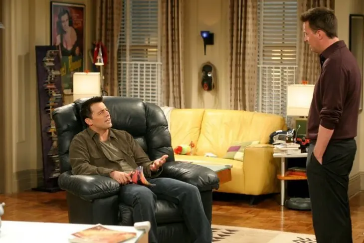 ¿Cuánto dinero le debía Joey a Chandler?