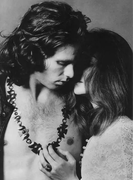Jim Morrison y Pamela Courson: pasión, locura y muerte