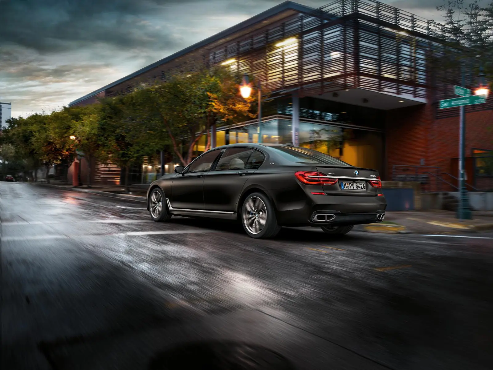 BMW M760Li xDrive - Prestaciones de superdeportivo