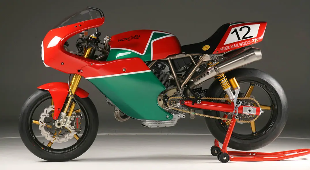 Motos
