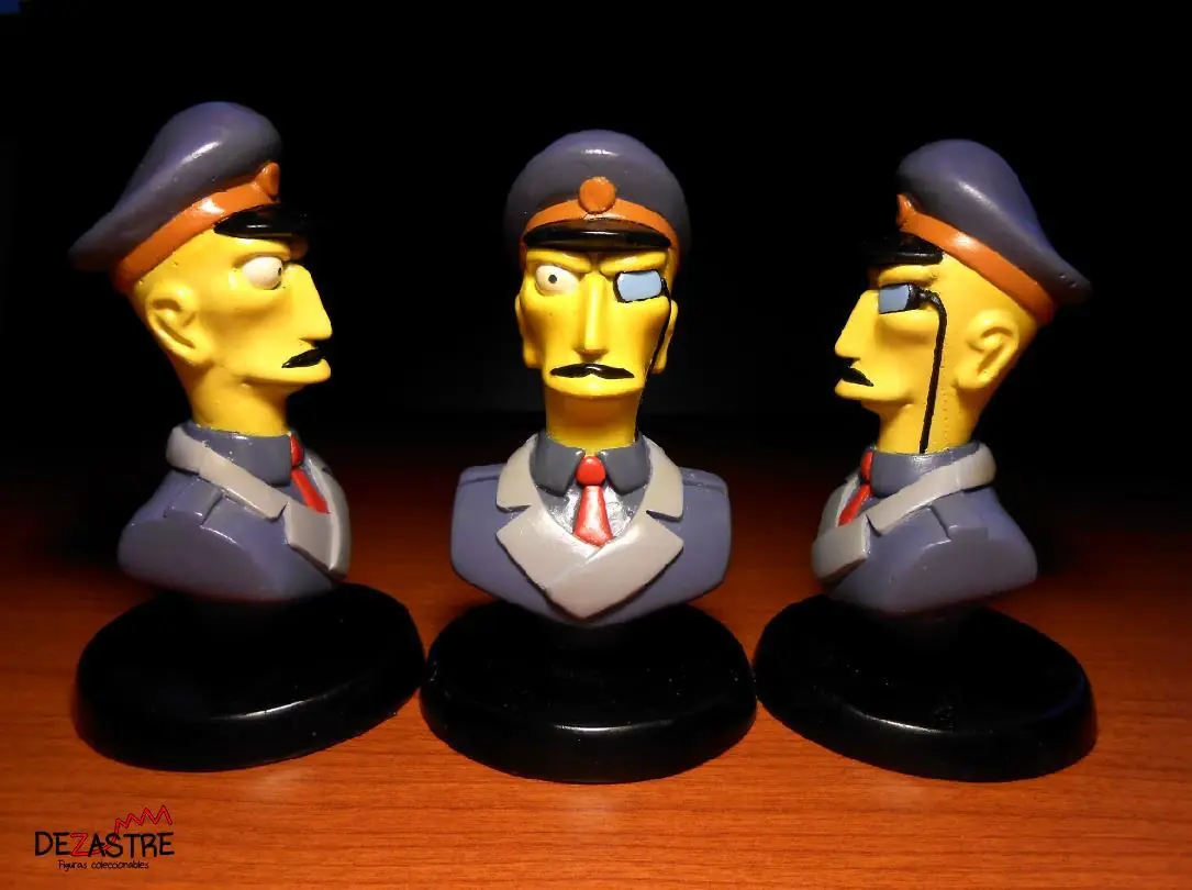 Taringa, nos atacan los Comunistas Nazis (Escultura propia)