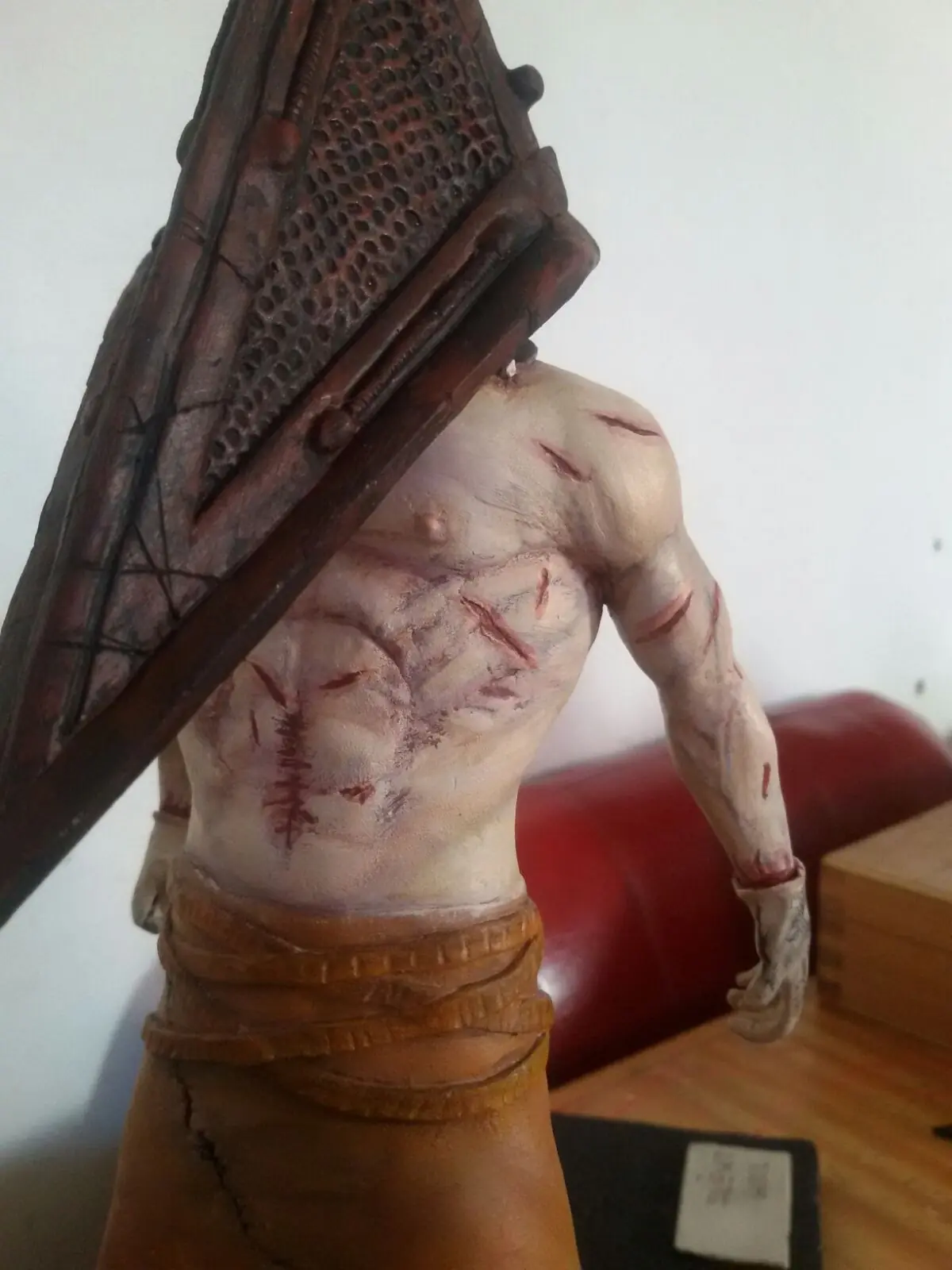 Pyramid Head en masilla epoxy Pyramid Head en masilla epoxy