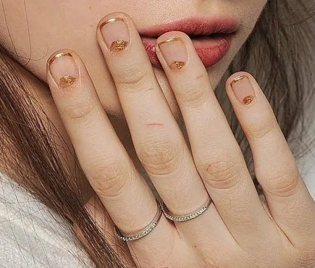 15 Ideas de Manicure Minimalista que son elegantisimos