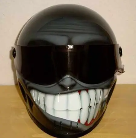 Para los vivos que no usan Casco