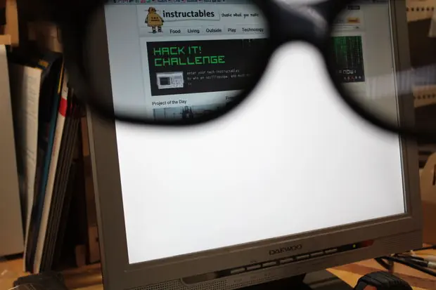 Cómo hacer tu monitor invisible para que solo tu puedas ver