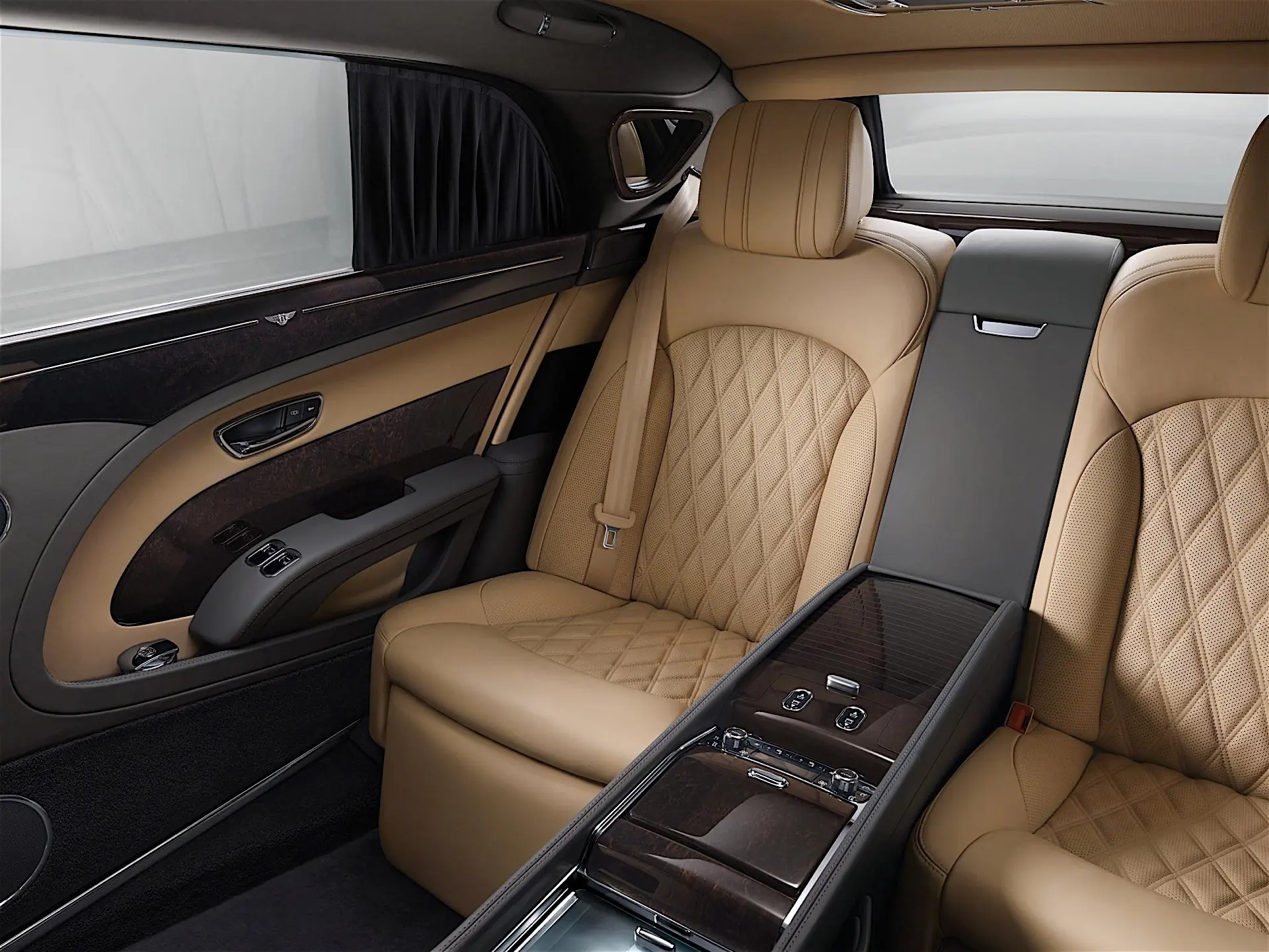 Bentley Mulsanne 2016 - Lujoso por donde lo mires Bentley Mulsanne 2016 - Lujoso por donde lo mires
