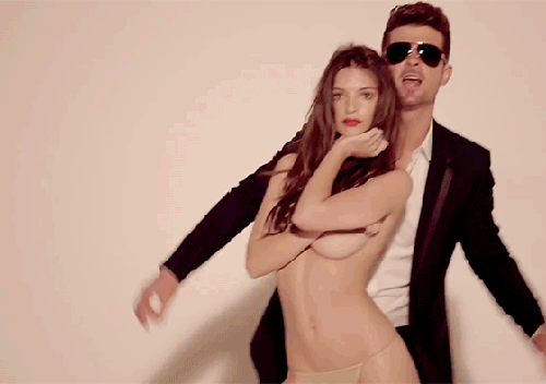 Emily Ratajkowski, ¡El manjar! Gifs, Fotos y mas Emily Ratajkowski, ¡El manjar! Gifs, Fotos y mas