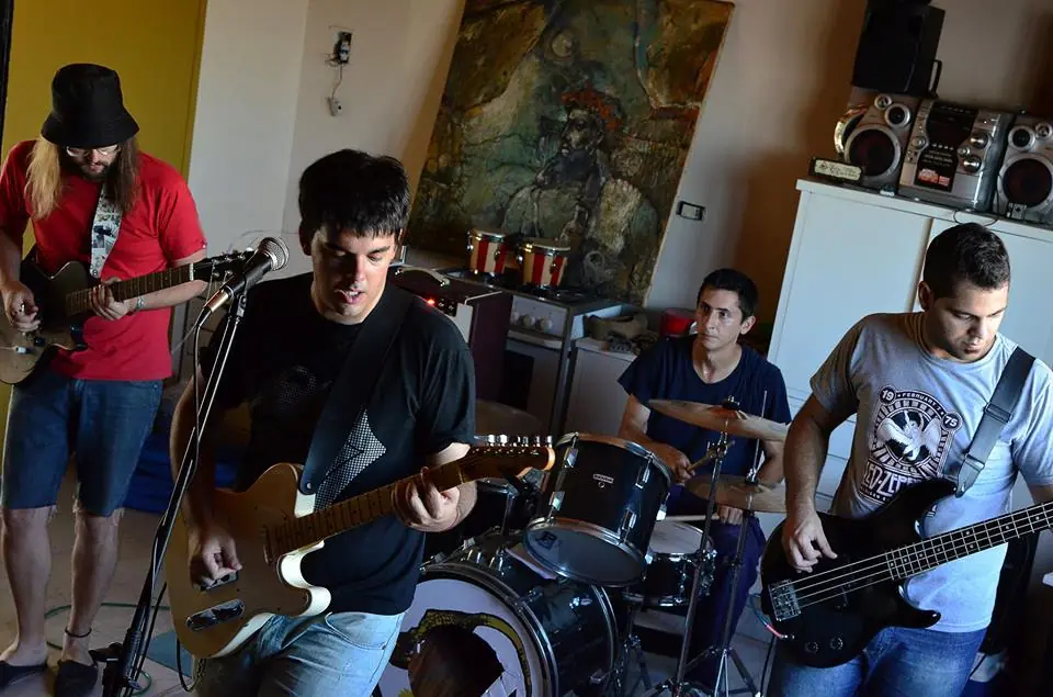 Hoy toca mendigando en el bar mutar de avellaneda