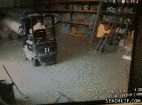 11 GIFs de personas que tienen la peor parte de trabajar