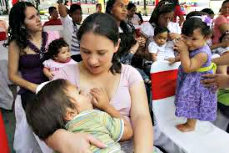 En público lactancia