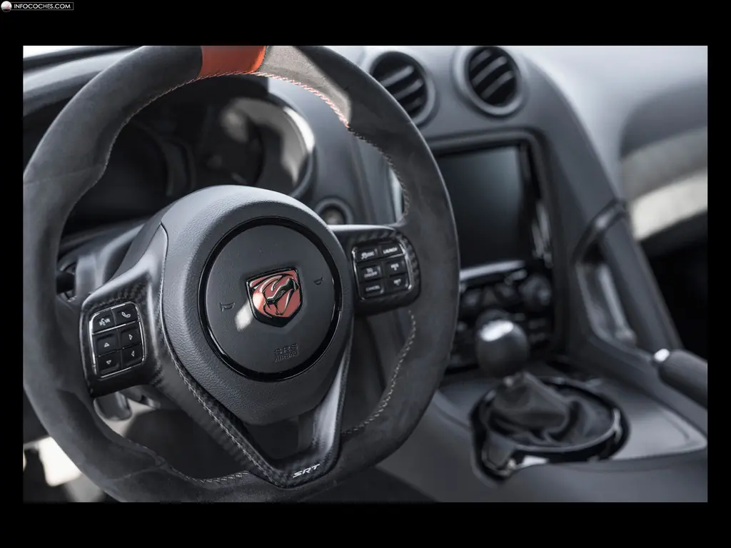 Dodge Viper ACR (2016) v10 de 650cv Dodge Viper ACR (2016) v10 de 650cv