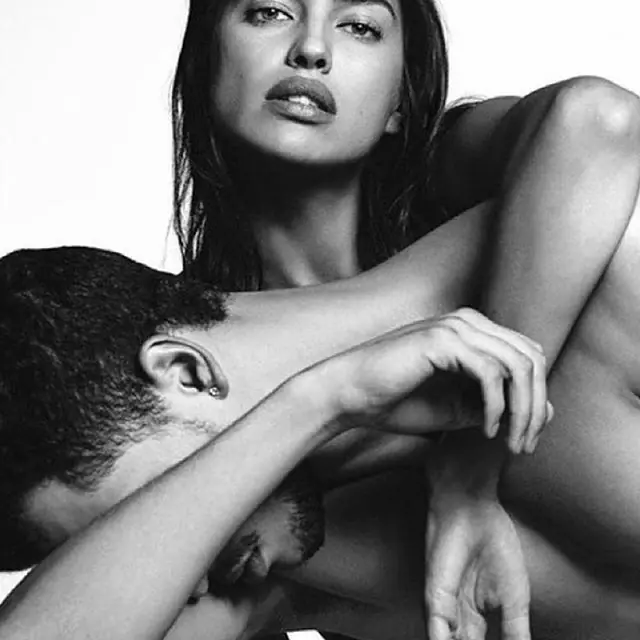 Irina Shayk - ojos color del tiempo