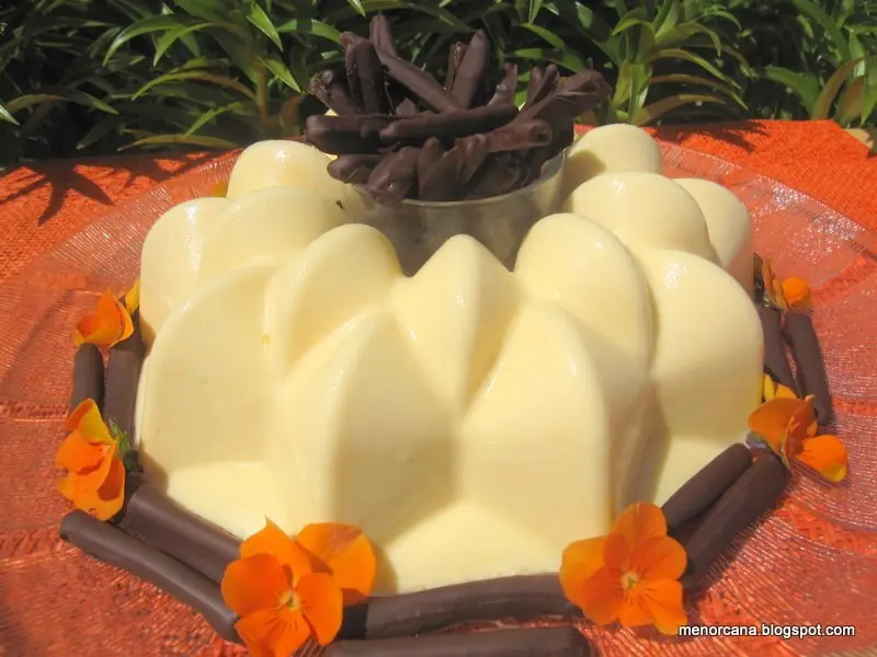 Babaresa de naranja y orangettes