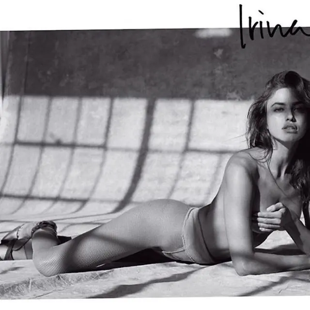 Irina Shayk - ojos color del tiempo
