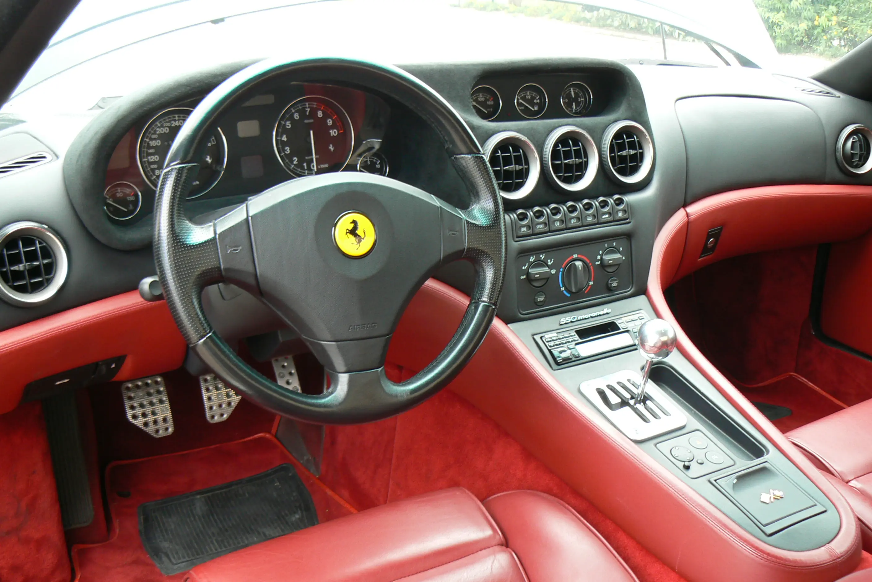 Ferrari - 550 Maranello (1996) Ferrari - 550 Maranello (1996)