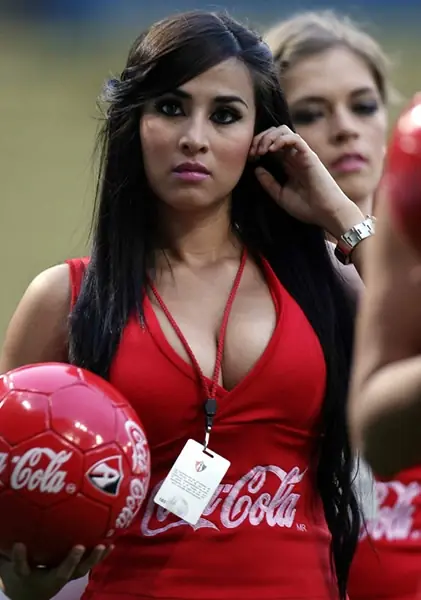 Humor machista y fotos de promotoras Vol 2.-