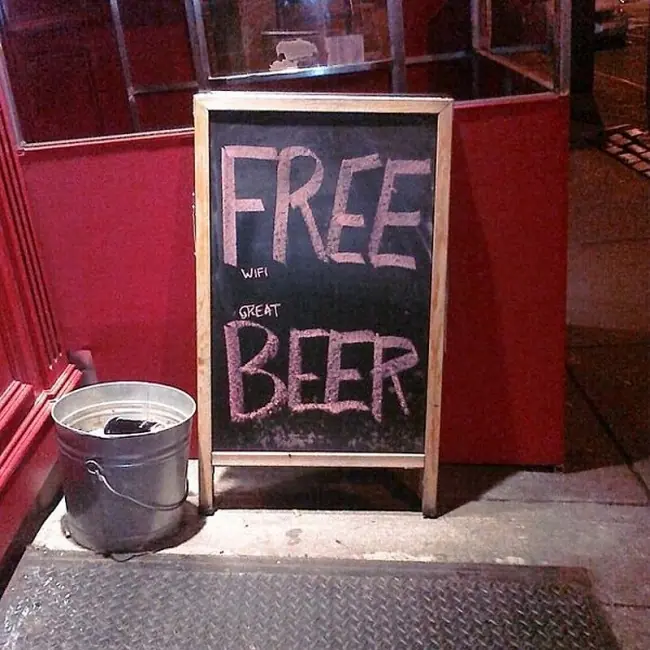 bar