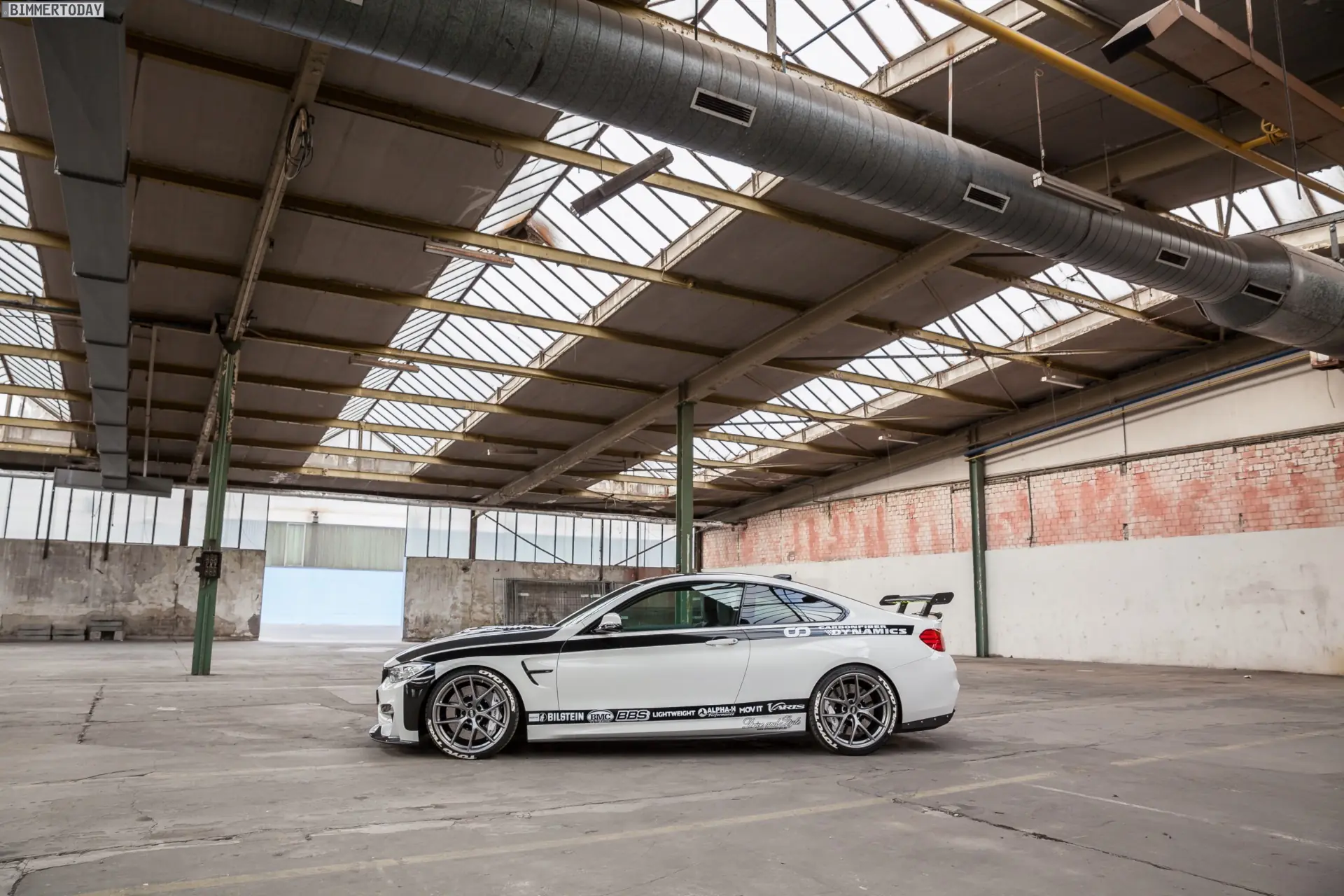 BMW M4 by Carbonfiber Dynamics