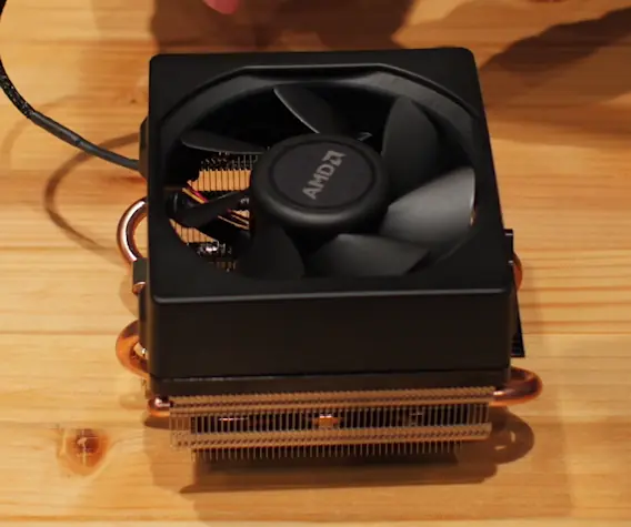 AMD demostró sus nuevos "Wraith" ¿buena/mala señal?