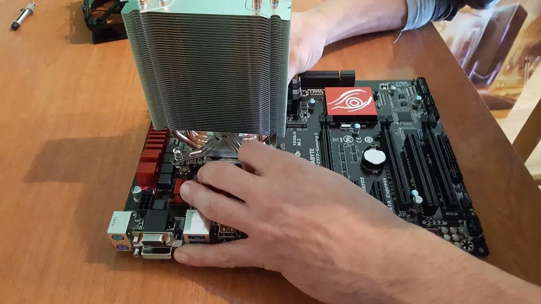 Guía de montaje de un PC paso a paso (Megapost)
